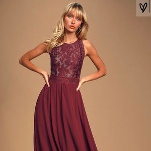 Lulus Burgundy Maxi Special Occassion Dress - XS.